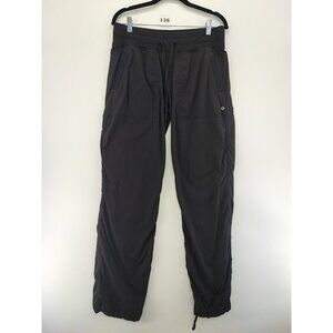 Lululemon Women's Black Jogger Size 10